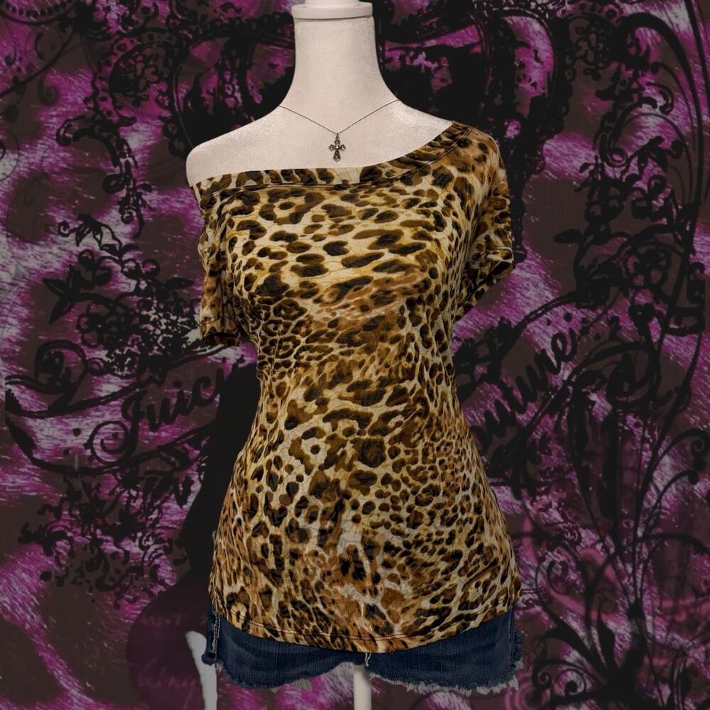 Y2K skinny fit leopard print scoop neck short sleeve top
